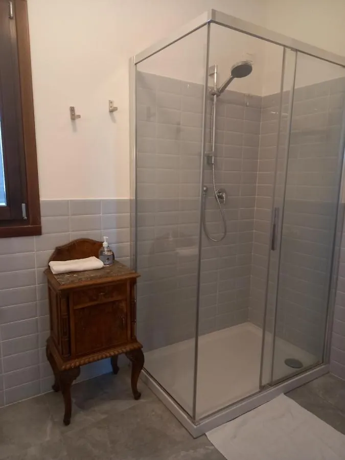 Apartment Home Suite Home - Super Attic Suite -With Free Parking - Zone Iulm & Naba & Navigli - Metro Subway Romolo